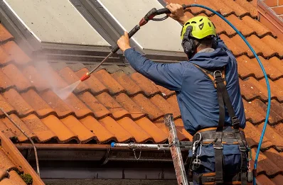 Démoussage et hydrofuge de toiture à Molamboz